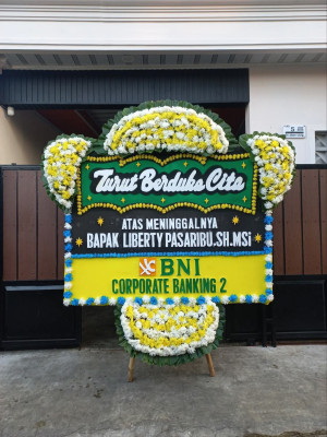 Papan Bunga Duka di Sumbergiri