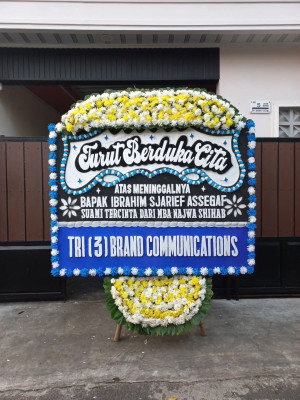 Papan Bunga Duka di Sumbergiri